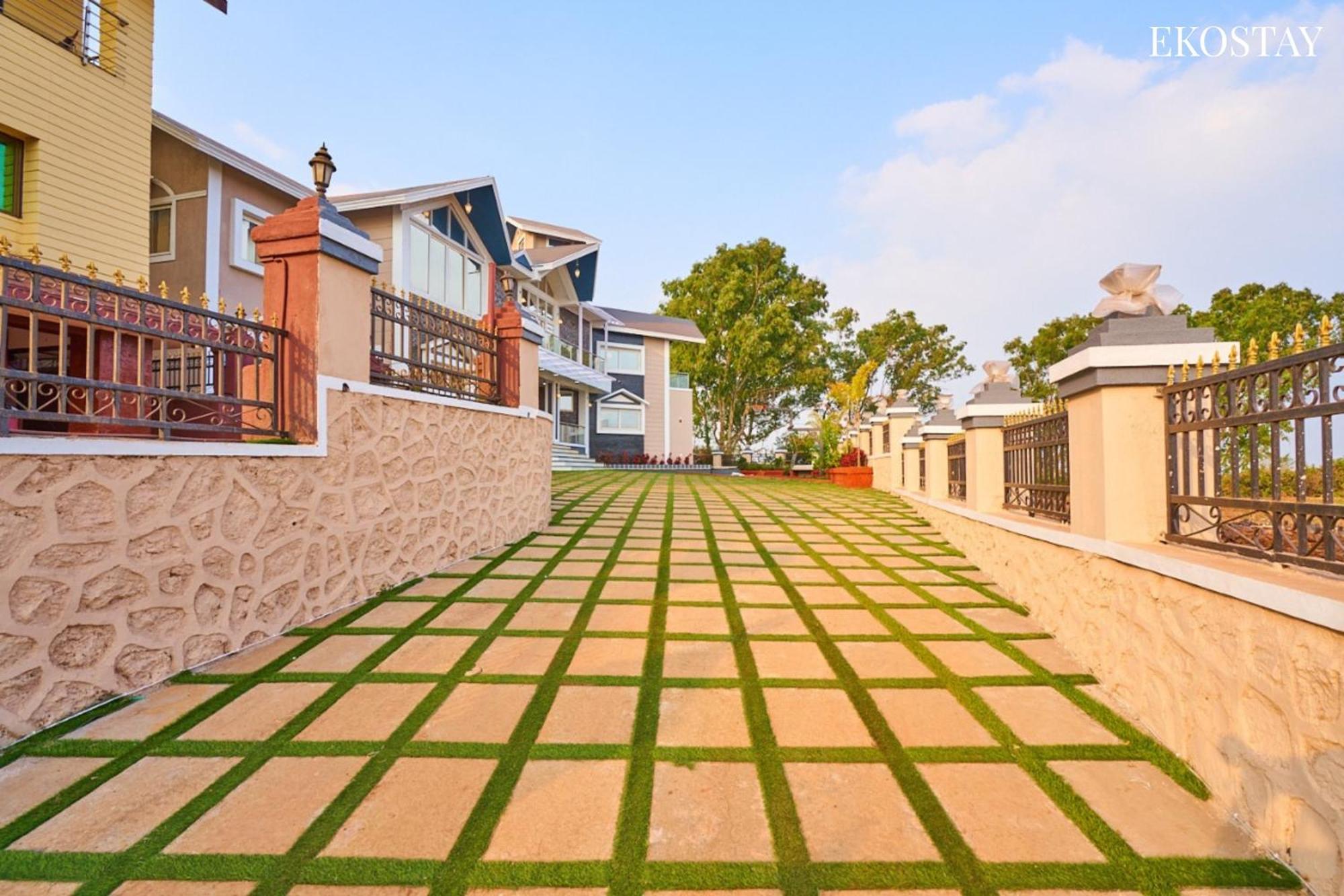 Ekostay Luxe - Highland Villa Панчгани Экстерьер фото